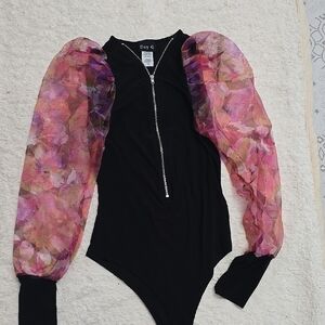 AS IS. Black Bodysuit with Floral Puff Sleeves. See second photo to see "damage